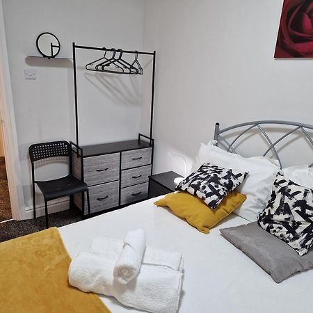 Birtley'S Diamond 3 Bed Apt, Sleeps 6 Guests Birtley  Екстер'єр фото