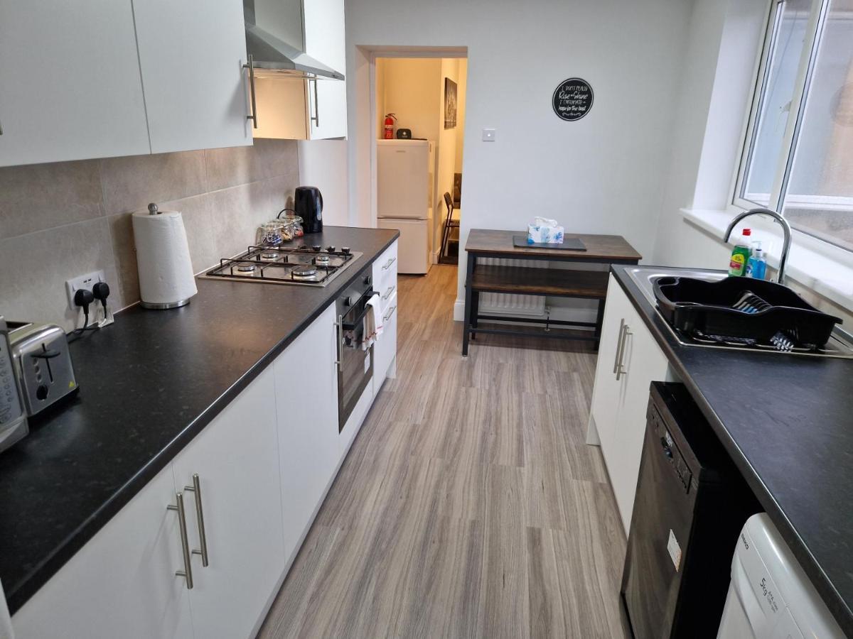 Birtley'S Diamond 3 Bed Apt, Sleeps 6 Guests Birtley  Екстер'єр фото