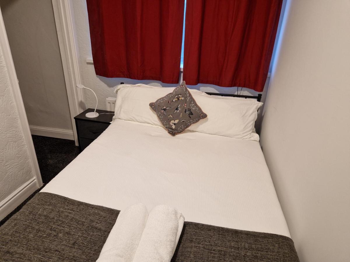 Birtley'S Diamond 3 Bed Apt, Sleeps 6 Guests Birtley  Екстер'єр фото
