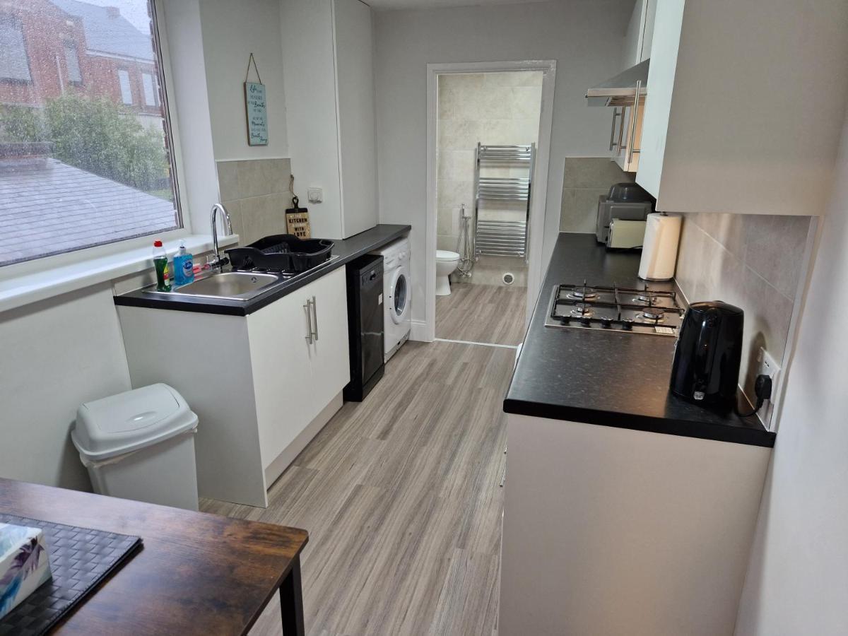 Birtley'S Diamond 3 Bed Apt, Sleeps 6 Guests Birtley  Екстер'єр фото