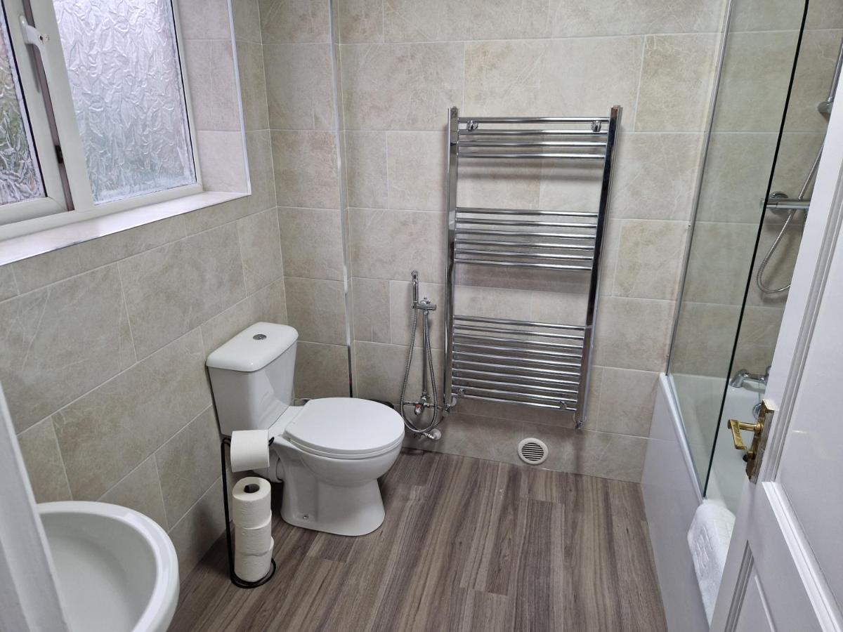 Birtley'S Diamond 3 Bed Apt, Sleeps 6 Guests Birtley  Екстер'єр фото